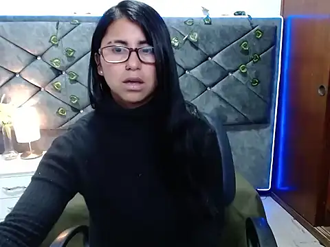 Alisha Gamskar13 online show from May 4, 1:04 pm