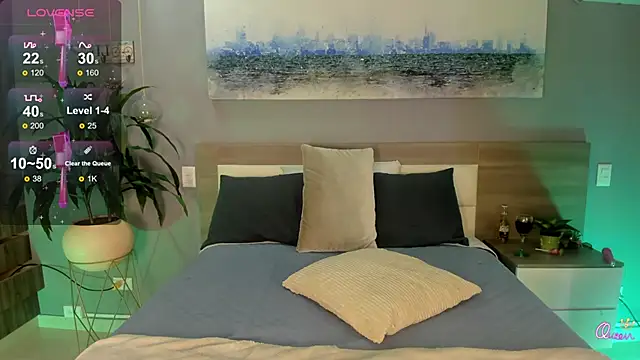 Sarah ross3 online show from March 18, 3:06 pm