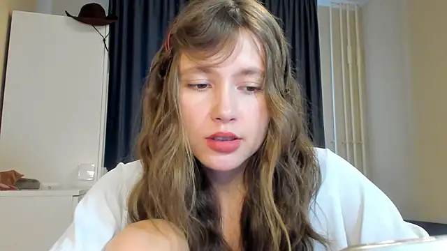 MaryannSofts online show from July 19, 11:45 am