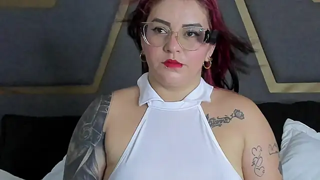 juana valkiria online show from July 18, 3:32 am