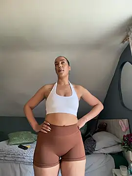Saskia xx online show from May 6, 12:31 pm