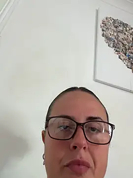 BunnyBallyX online show from June 16, 10:16 am