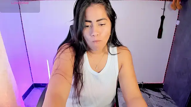 vickylatina  online show from March 11, 6:54 pm