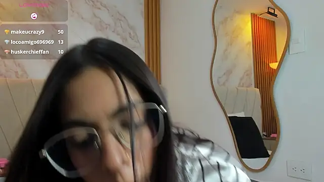 j belle  online show from July 25, 2:18 am
