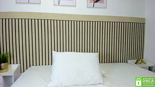 AbbyDixon   online show from March 12, 10:45 pm