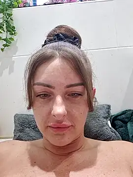 sexymilf30x online show from March 9, 9:01 am