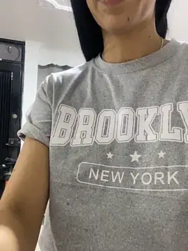 isa rousse25 online show from March 13, 3:08 am