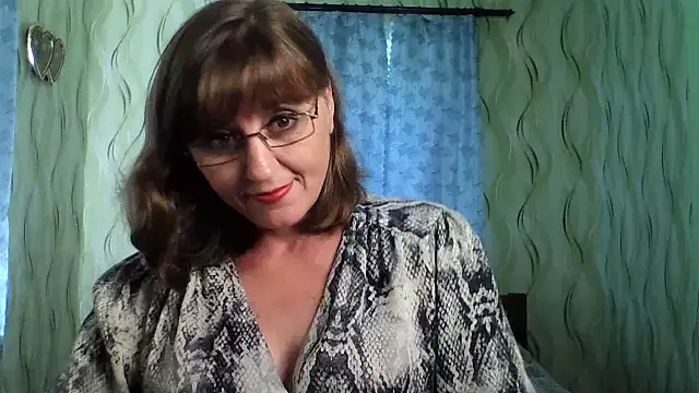 Alisaprice077 online show from August 1, 10:06 am