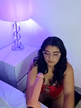 AlmaRios online show from March 16, 1:59 pm