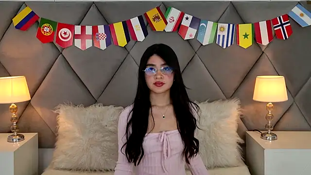 OliviaDiaz online show from June 16, 8:21 pm