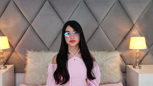 OliviaDiaz online show from June 21, 12:14 am