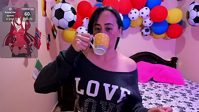 sara florez12 online show from June 16, 10:49 am