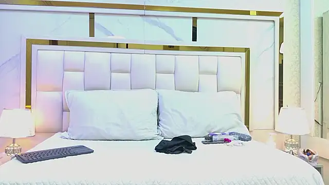 luna blanca19 online show from March 13, 3:08 am