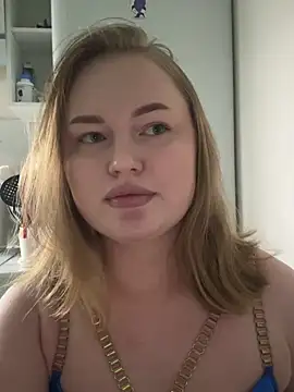 AuroraVale online show from March 23, 8:04 pm