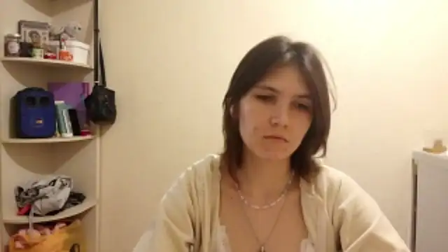 FluffyKisses online show from March 11, 2:31 pm