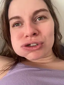 stripcouplee online show from March 8, 8:18 am