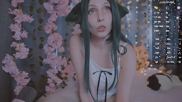 x  sexykitten666  x online show from August 9, 4:21 pm
