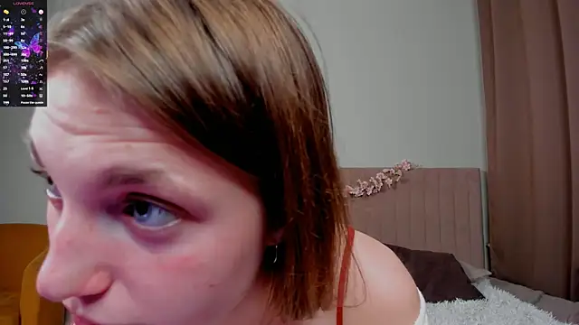 ErinnPieloch online show from May 2, 9:18 pm