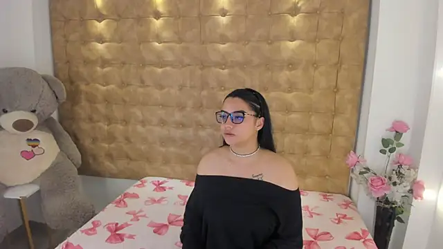 ariana morelly online show from August 4, 12:11 pm