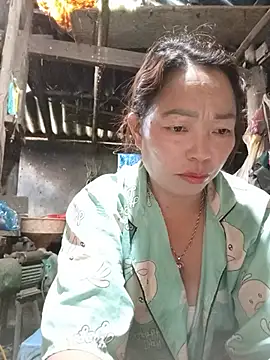 Yellow-pink online show from July 3, 3:23 am