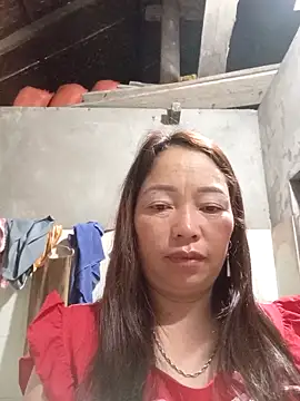 Yellow-pink online show from April 30, 11:19 pm