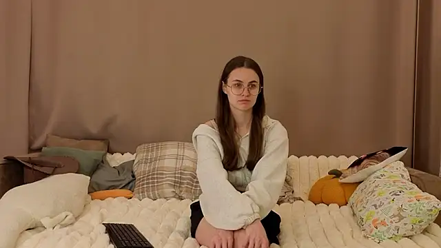 ZulmaPinley online show from March 14, 8:04 am