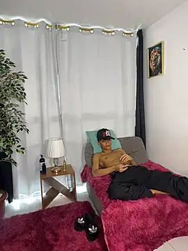 Wild lovers  online show from July 18, 8:55 pm