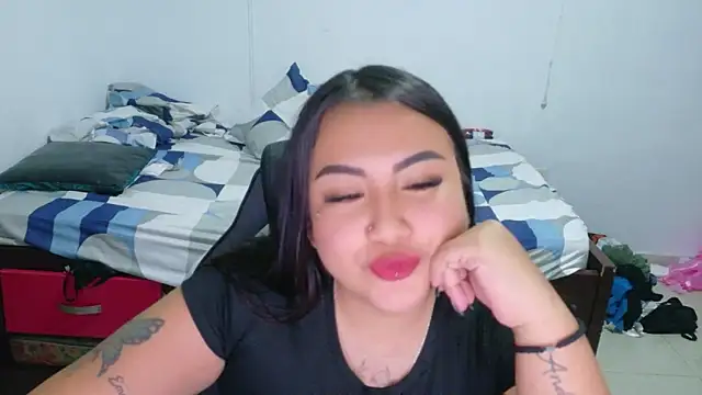 sexysofiaaa online show from March 23, 1:56 am