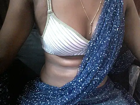 Couplehot00 online show from July 4, 6:42 am