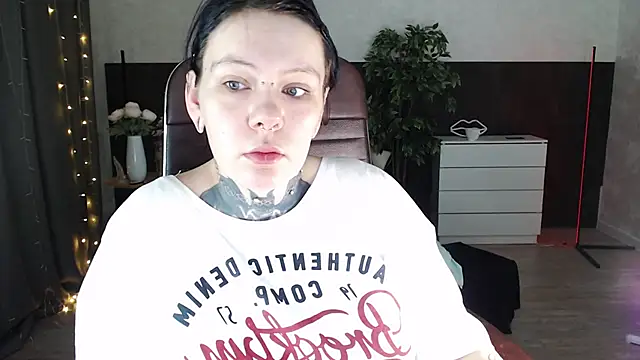 Qwerty Anna Lbo online show from March 14, 2:18 pm