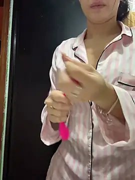 nami rosee online show from March 15, 4:53 pm