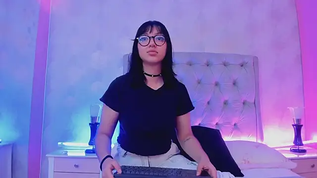 LilithBluum online show from June 26, 12:39 pm