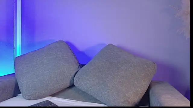 ZoeyMonroe  online show from June 19, 2:53 pm