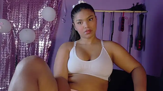 ZoeyMonroe  online show from June 21, 3:49 pm