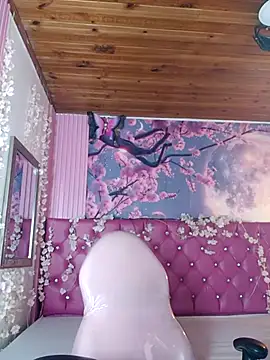 Kittylatina  online show from April 28, 5:33 am