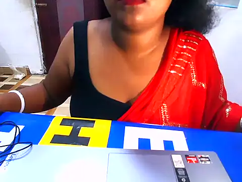 IamRiva online show from August 6, 6:48 pm