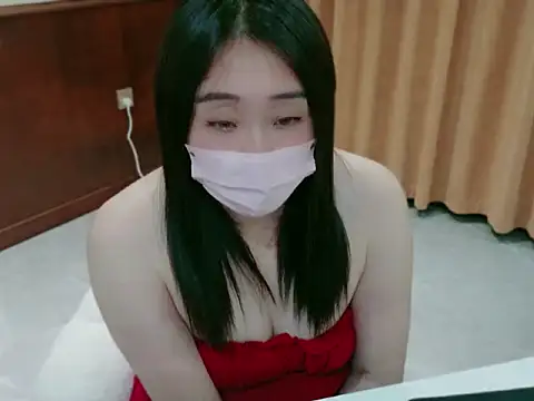 zq385718492 online show from March 15, 2:52 pm