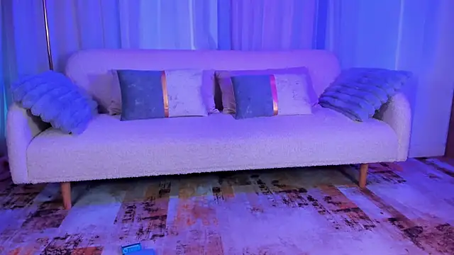 ArianaXO  online show from July 30, 4:35 am