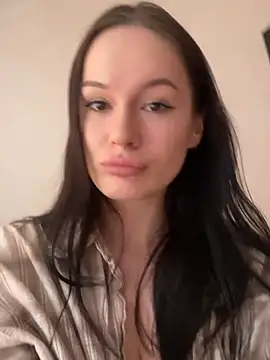 AuraaNova online show from March 11, 5:00 am