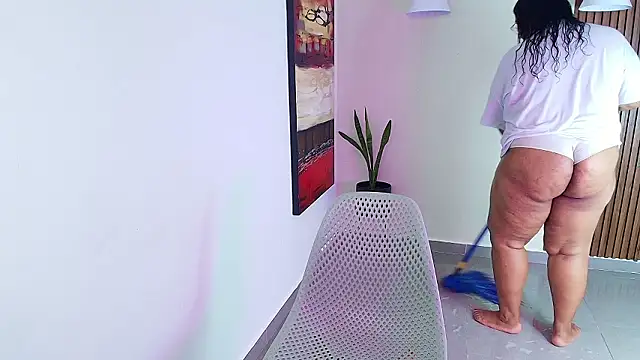 Astrid Black online show from March 11, 8:22 pm