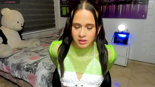 valentinna sexy  online show from May 15, 3:11 am