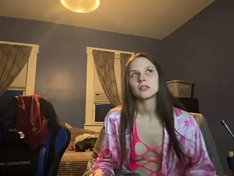 urfavgamergurl online show from March 29, 12:31 am