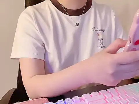 hunhun122 online show from July 28, 6:20 pm