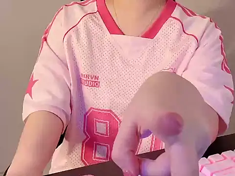 hunhun122 online show from July 1, 7:24 pm