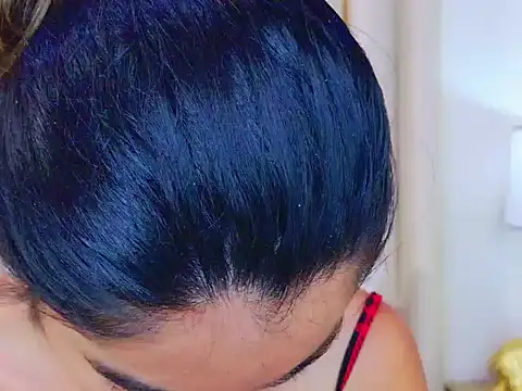 AnnieDesire online show from April 21, 1:18 pm