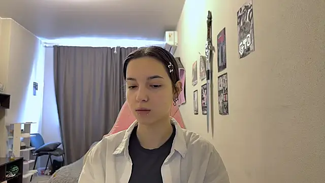 KateMiragee online show from May 18, 9:37 am