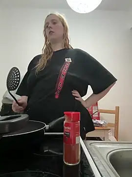 Young Milka online show from March 22, 8:26 pm