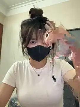 VyVy18 online show from June 18, 12:43 pm