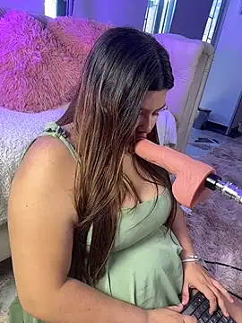 Amelie Fabulous  online show from August 6, 7:43 pm