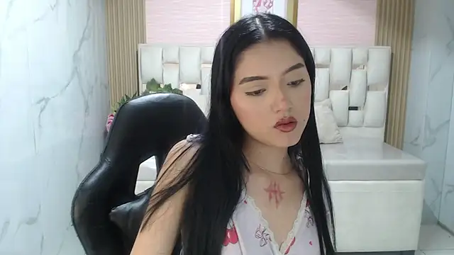 veronicaa s online show from March 12, 8:33 pm
